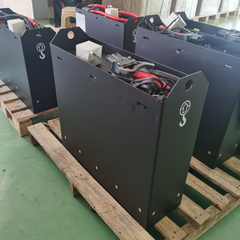 Tùy chỉnh Đen 173 Ah 25,6V pin lithium ion cho xe nâng điện